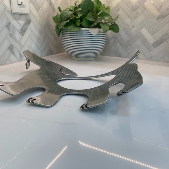 Vintage Concave Aluminum Doggie Frame - Picture 11 of 15